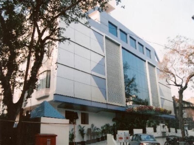 פונה Hotel Gandharva Shivajinagar מראה חיצוני תמונה